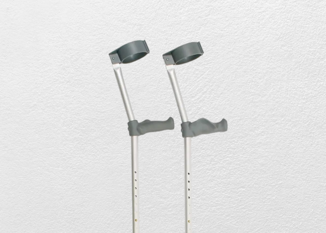 Elbow-Crutches-for-rent